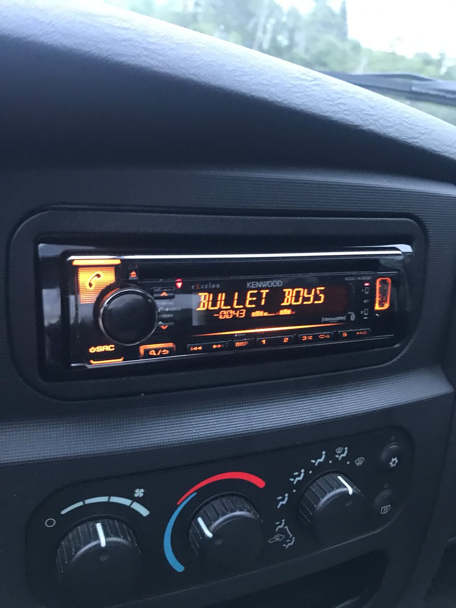 tpers228's tweet image. @Chris_Hawkey No better way to start the day! #smoothupinya