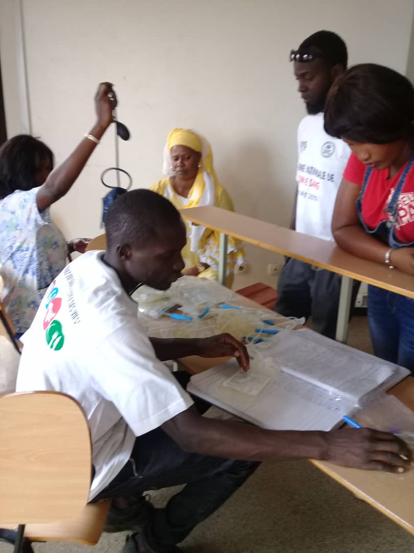 unchk_sn's tweet photo. L'ENO de #Thiès s'est également mobilisé pour la journée nationale de don de sang organisée par l' Amicale du personnel de @UVS_Senegal.
#kebetu #senegal #UVS #GiveBloodChallenge https://t.co/sUK9SHC2ZV