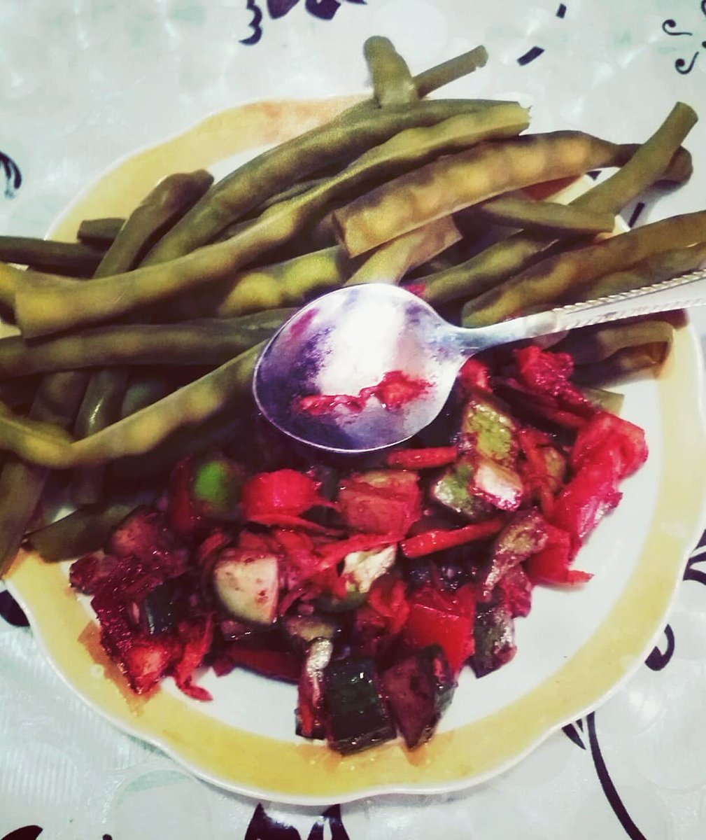 SpiritEATCHAN's tweet photo. طبخي ليوم😌
#food #foodstagram #وصفاتي #وصفات_سهله #طبخ https://t.co/ztgeQf1SJ2