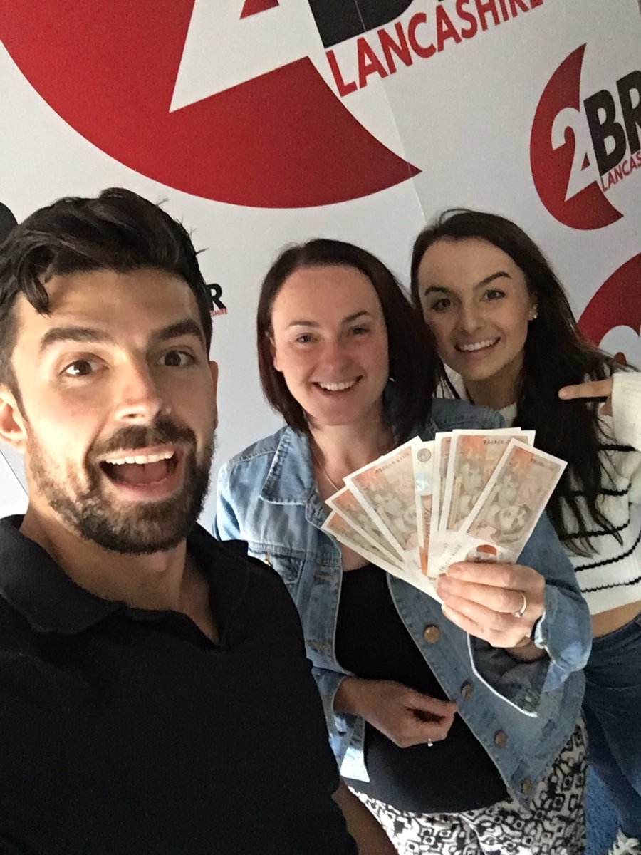Sharon from #Burnley bagged herself £100 in Our Playlist Pays with @smcblackburn just for calling us when we played a song. 💷 Tune into @2br to win ▶️ 2br.co.uk/our-playlist-p…