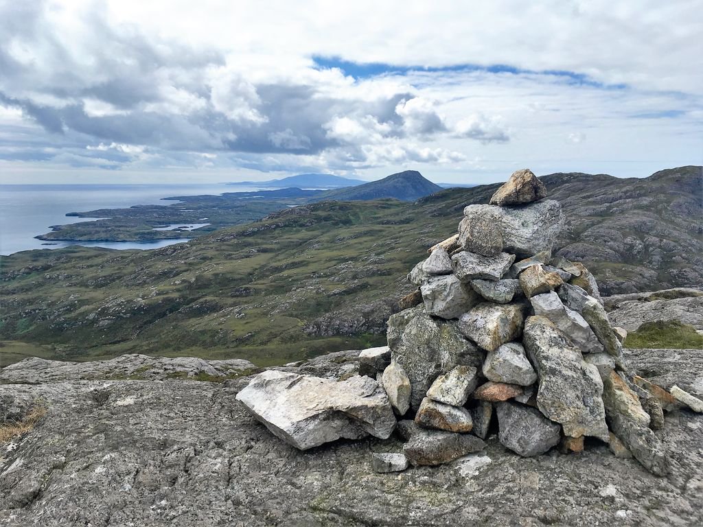 AbsoluteEscapes's tweet photo. The #ohouterhebrides consists of a 130-mile long arching chain of islands.
Caitlin from the team was exploring there earlier this summer, and her photos really capture the connections of these unique islands. https://t.co/KZyPxI7197