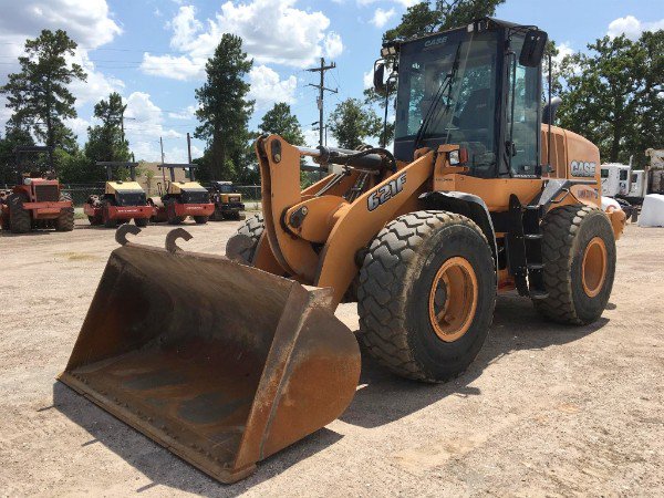 TerraPointLLC's tweet photo. Strike now! These items are closing Thursday on our new TerraVerse platform. Bid or buy now here: https://t.co/gtqLO0ZFgz #CASE #CASE621F #Wheelloader #KOMATSU #KOMATSUPC35MR-2 #Dozer #Dozerforsale #Wheelloaderforsale https://t.co/v8fOIQoFHQ
