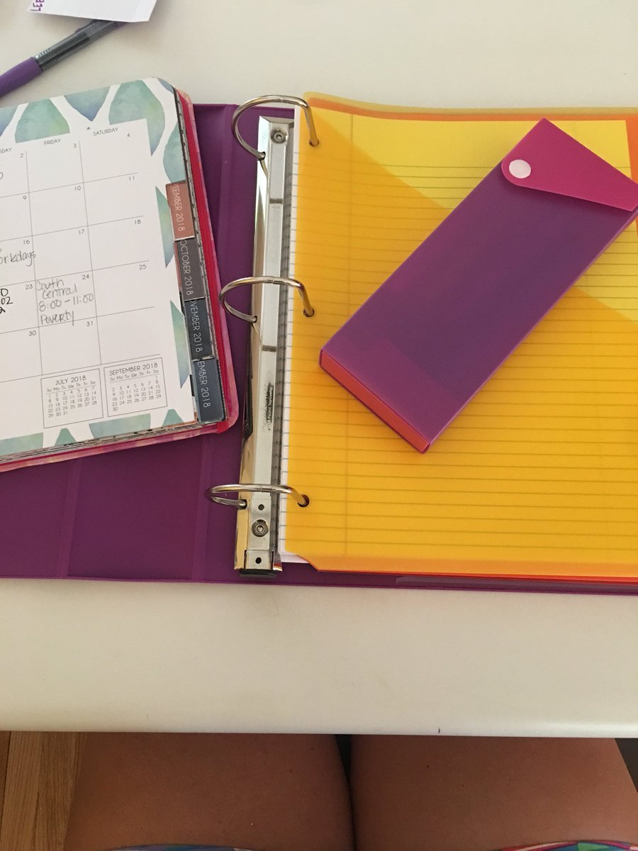 Ashleyd0713's tweet photo. Thanks @AVID4College for teaching me how to teach our children to better students.  I will be using all these strategies in grad school! @WellcomeMiddle and @MisterPerry05 don’t count off because my planner and my pencil pouch don’t clip in my binder. 😂😉 #organizes #lifeskills https://t.co/xgUobOoX7m