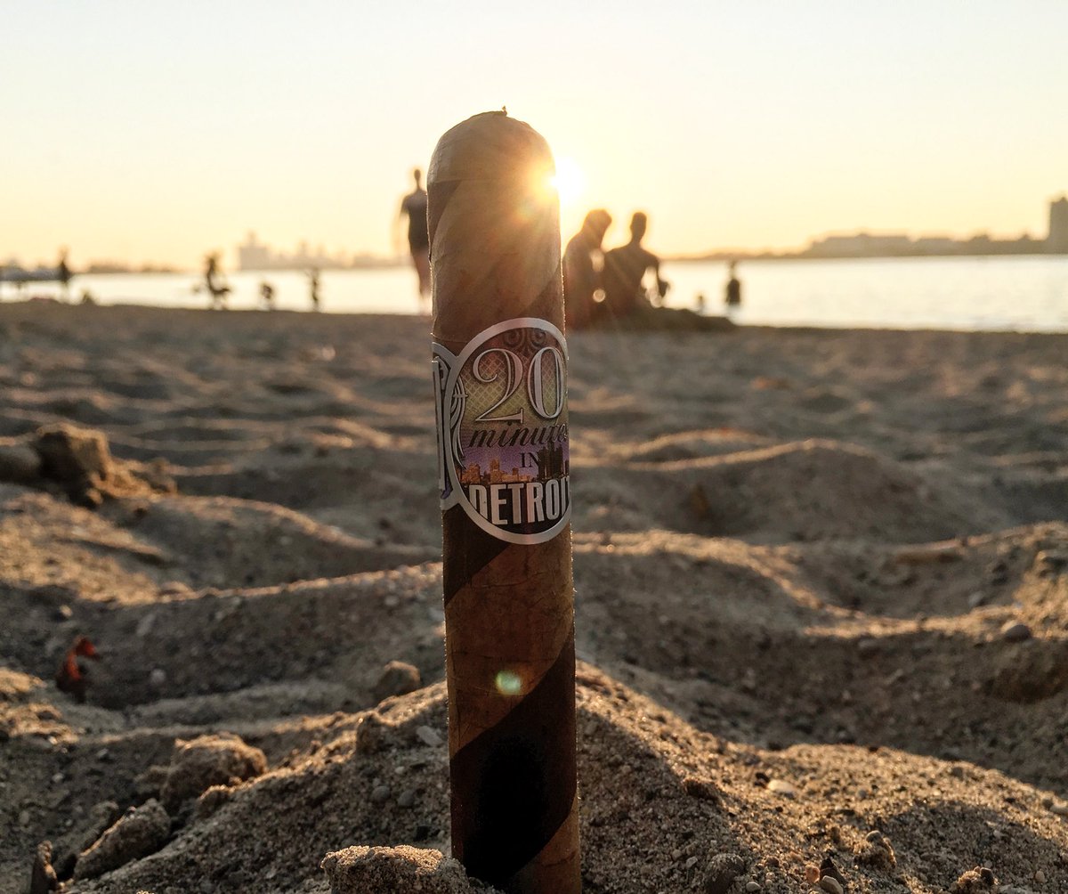20mincigars's tweet photo. ENJOY 2O MINUTES CIGARS!!! #detroitcigarline #20mincigars #Detroit #detroitfinest #vegasline #detroitusa #detroitmi #cigarline #detroitbrand #detroitcity #detroiter #detroitstrong #detroitcigarsmoker #detroiter #cigar aficionado #cigarsmoker #cigarnews https://t.co/auzCVdUpvO