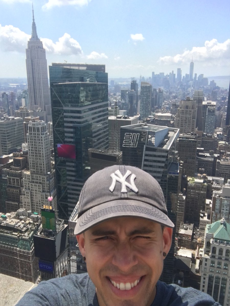 AngRuminates's tweet photo. Iβm home. Back to the rooftops of NYC! #IRLStreams coming soon... Check me out on IG: OneHittaKwitta for more shots of the Big Apple!
#Towerclimbers #Skyskrapers #RooftopsNYC #ViacomBuilding #Midtown #Manhattan #TheCity #TimesSquare #NYC #Twitch #VarietyStreamers https://t.co/g2PAaBycah