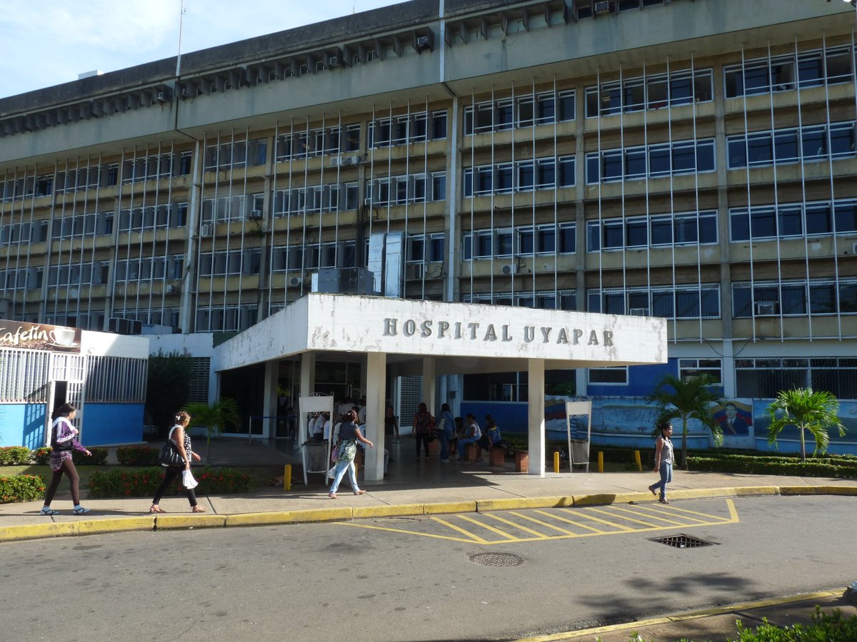El IVSS de la mano del Gobierno Bolivariano trabaja para habilitar los hospitales y así brindar un mejor servicio a las usuarias y usuarios. #RevoluciónEconómica <a href="/NicolasMaduro/">Nicolás Maduro</a>