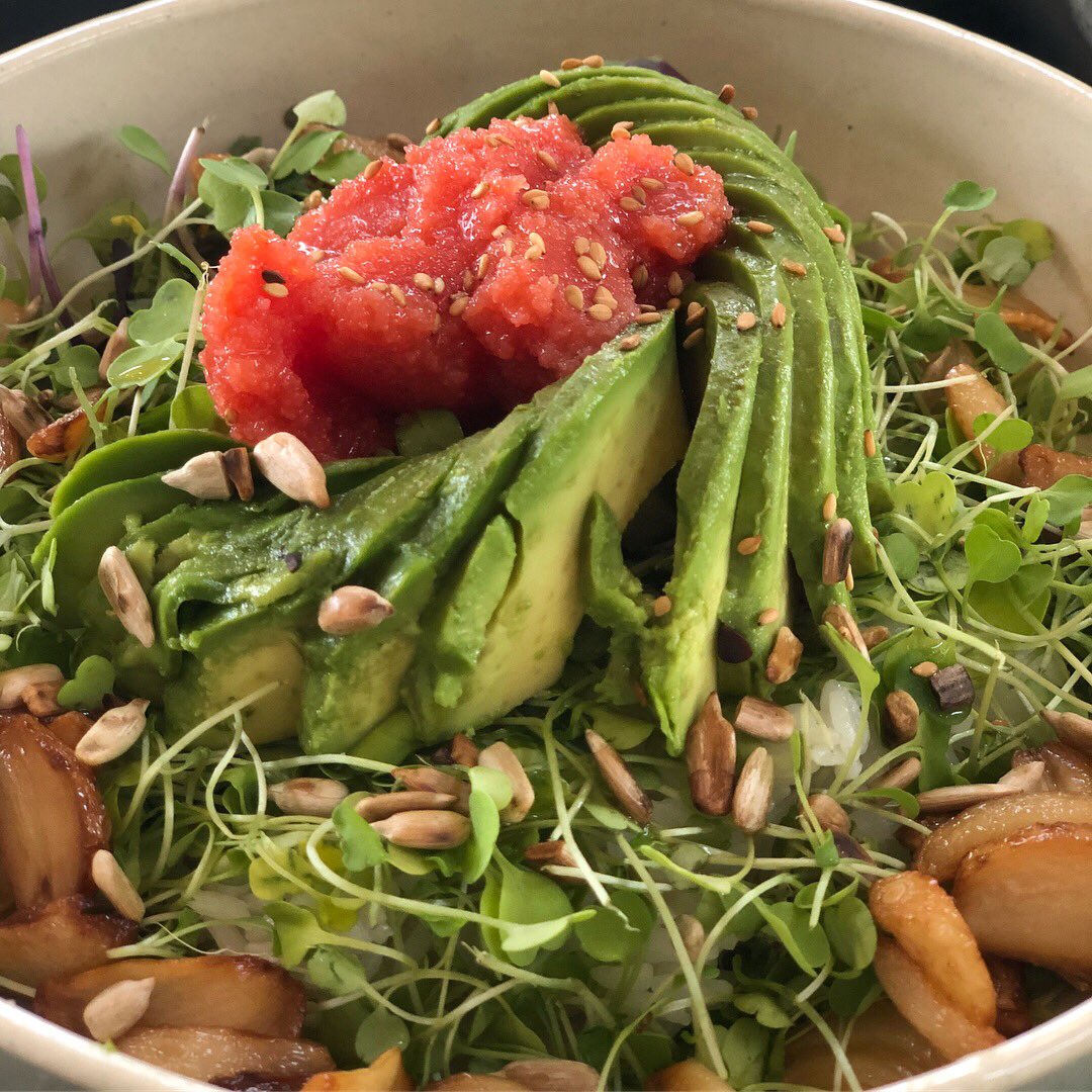 ManhattanLnchbx's tweet photo. Avocado Mixed Rice (w/ cod roe) & DDUCK GALBI STEAK & Bossam (Steamed Pork Platter)
#manhattanlunchbox #nyc #newyork #food #foodblogger #foodies #foodie #eatsofnyc #nycfood #njfood #foodporn #nycfoodguide #美食 #紐約 #뉴욕 #galbi #salad #avocado #떡갈비 #보쌈 #healthy https://t.co/7e516HcEIM