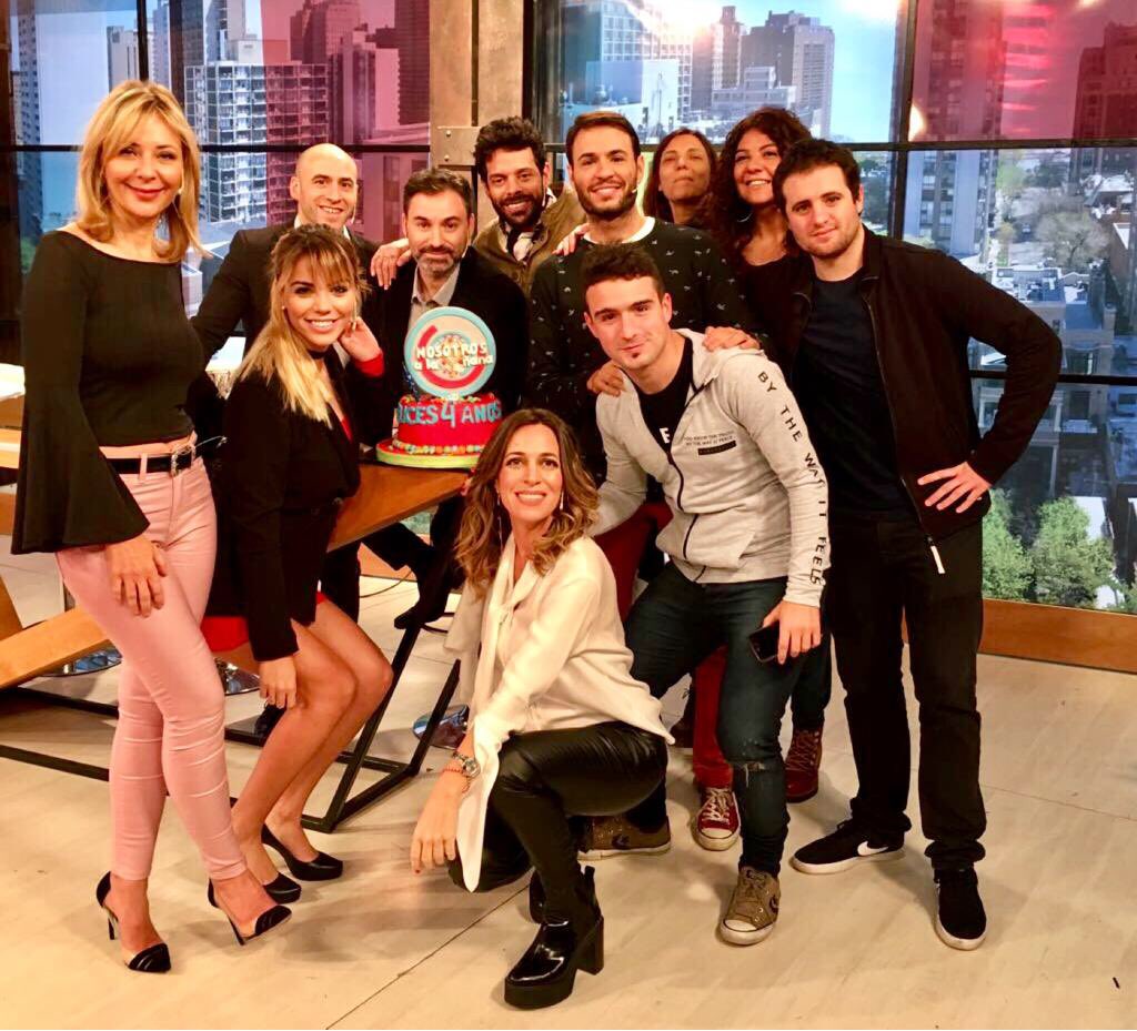 Nosotros_ok's tweet photo. Felices 4 años para nosotros! 💪💪💪 ⁦@fabdoman⁩ ⁦@BorghiSandra⁩ ⁦@evelynvbrocke⁩ ⁦@Tomasdente⁩ ⁦@mariancaprarola⁩ ⁦@trebuquero⁩ ⁦@arielwolman⁩ ⁦@luciagrubio⁩ https://t.co/44nu9uMijC