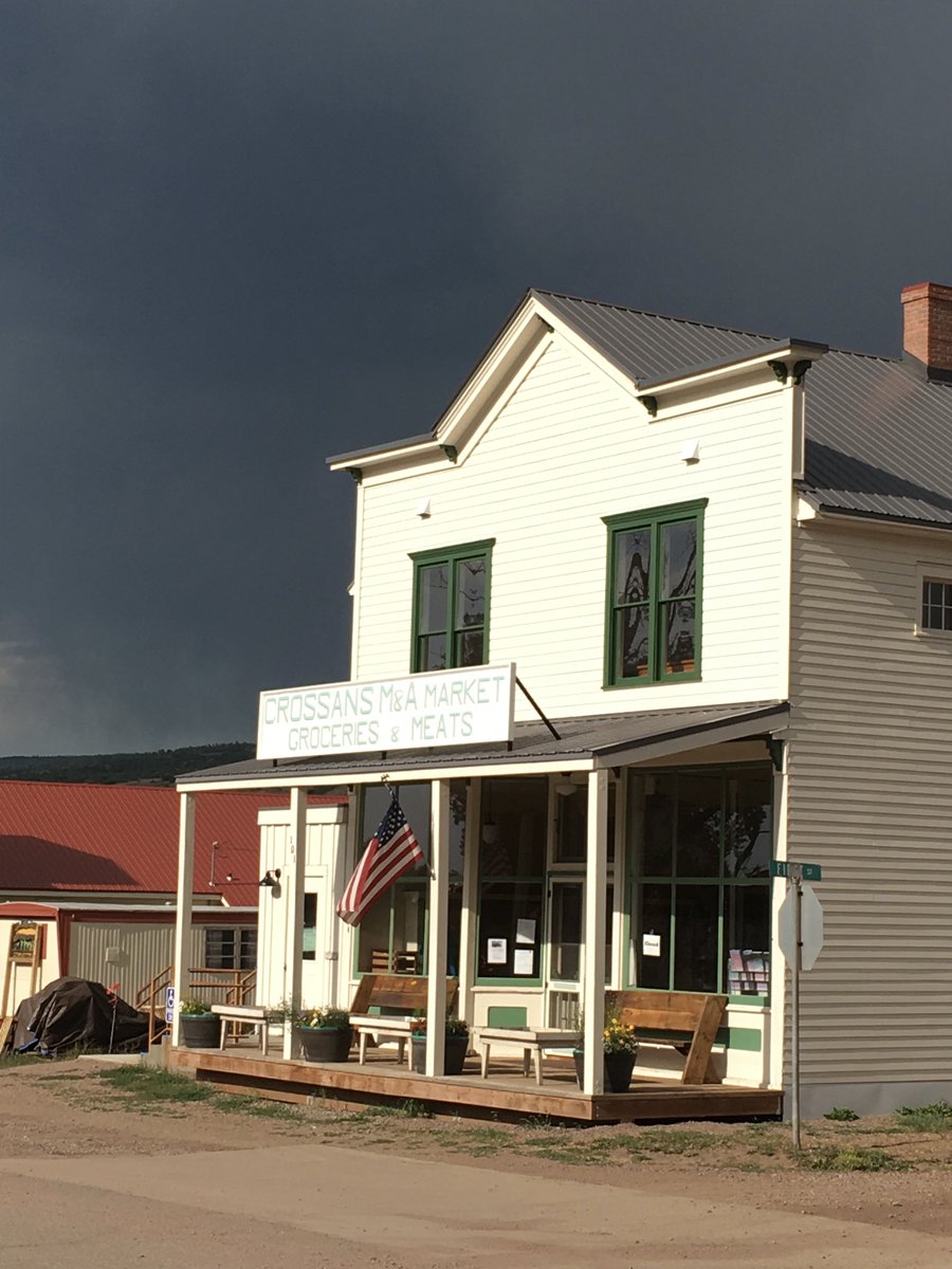 rsamuelsonb1's tweet image. #ColoradoHistory - had lovely time speaking @ #Crossan’s Market in Yampa, and #HaydenLibrary. Thanks #Routt County!