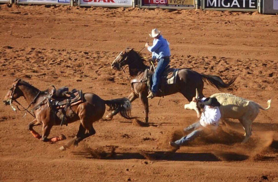 therodeotrail's tweet photo. Working on that perfect #timedeventtuesday shot in Queensland, Australia like..
📷 - Danielle Jessie https://t.co/4qfMBS0hSP
