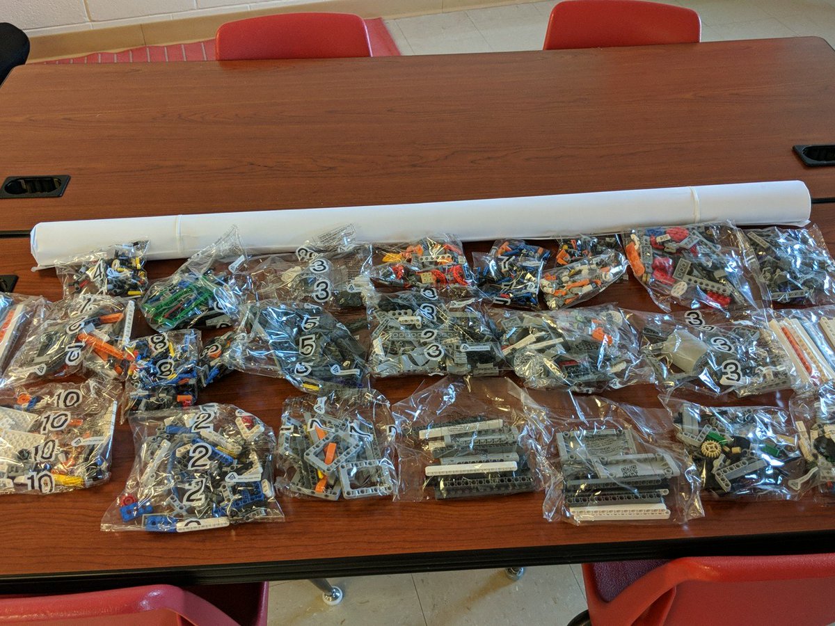keepteach75's tweet photo. #BWIrobotics just received our @firstlegoleague challenge set! Excited to head Into Orbit! #FIRSTLAUNCH2019 https://t.co/GmqJnhhjET