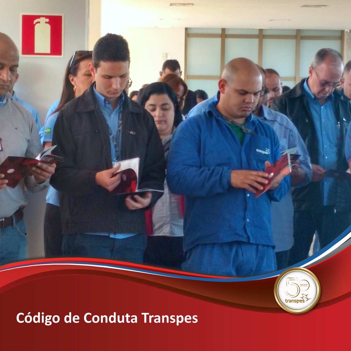 Transpes_SA's tweet photo. Visando a melhoria continua de processos e traduzir de maneira clara e direta os princípios éticos, de postura e comportamento para uma condução correta. 
#52anostranspes #códigodeconduta #logisticaquetransforma #potencia #transformação #melhorias #missão #ética #objetivos https://t.co/0k5Lno8mFB