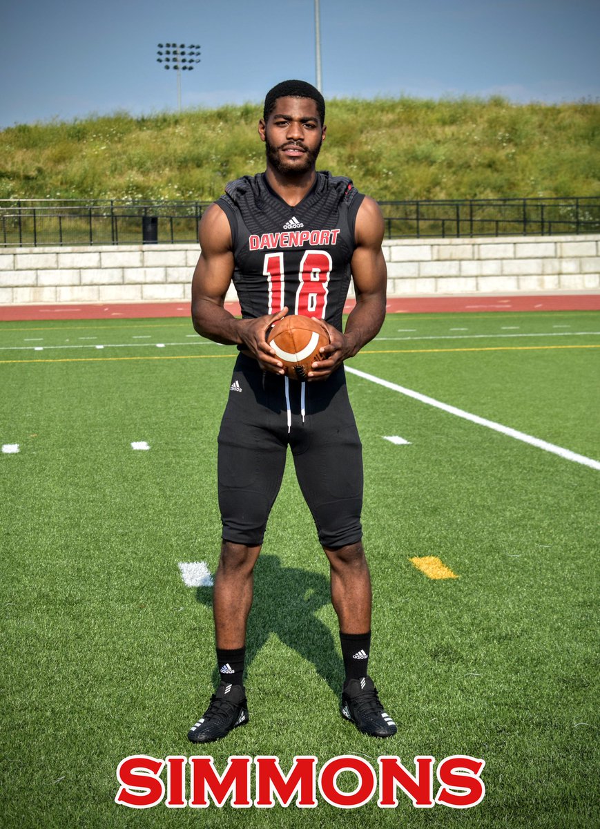 DU_Football's tweet photo. 18 @_JonnyS7 days until GAMEDAY 🐾
#DUFB2018 https://t.co/d0vTzqK6qv