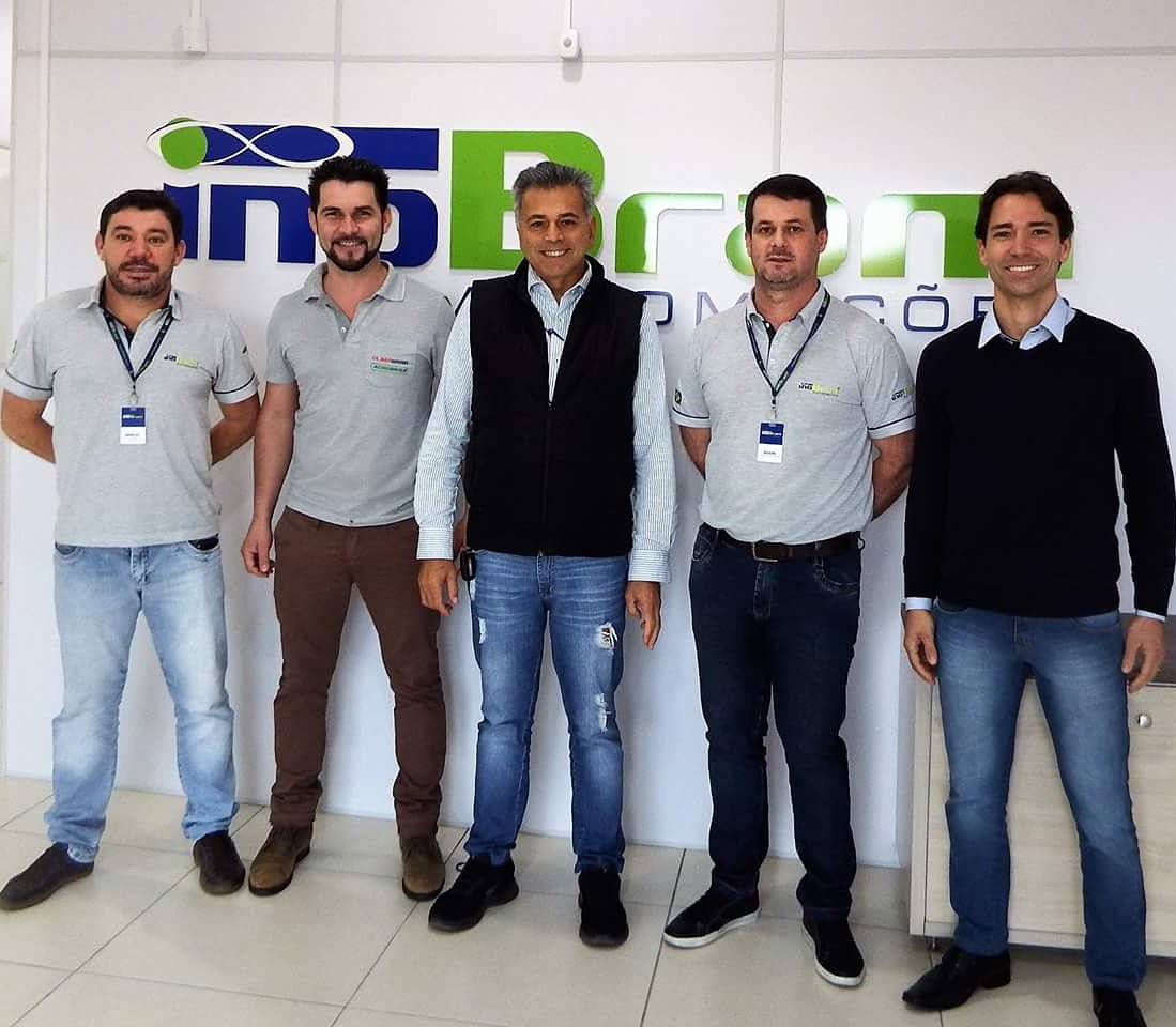 Time da Clima Brisa de Renascença-PR visitando as instalações da InoBram Automações no dia 13/08.
Na foto: Marcos Pina, Alex, Jean Santos, Edson e Frank.
#agroindustria #agroindustrial #agronegocio #inobram #inobramautomacoes #InoBram #InoBramAutomacoes #climabrisa #CLIMABRISA