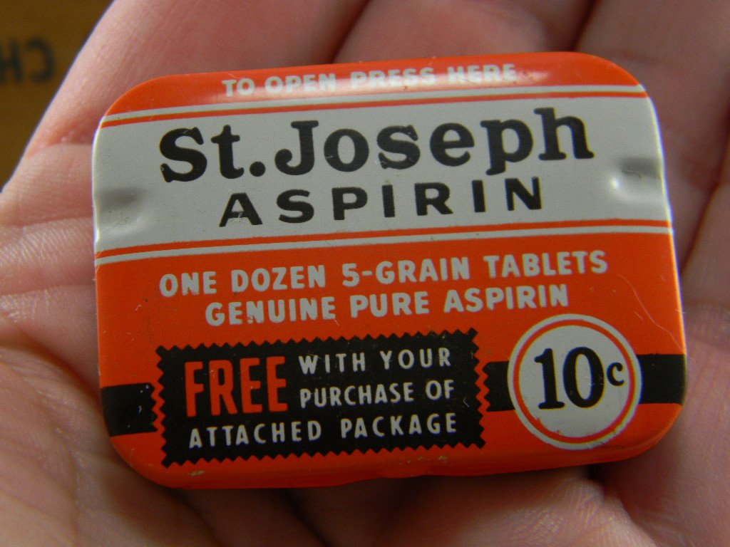 vogelhausvintag's tweet image. Vintage St. Joseph Aspirin tin pocket size tuppu.net/c668a860 #VogelHausVintage #Etsy #PillCase