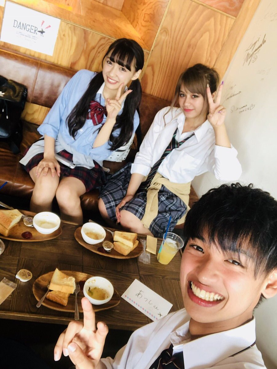 白川れな 恋ステ6話ご視聴ありがとうございました 水着 めっちゃ緊張したあぁぁ 新メンバーきてさっそく波乱 が 自分では嫉妬しないタイプって思ってたけど 実際そうでもないのかもしれない 笑 めっちゃ見てしまった笑 次週もお楽しみに