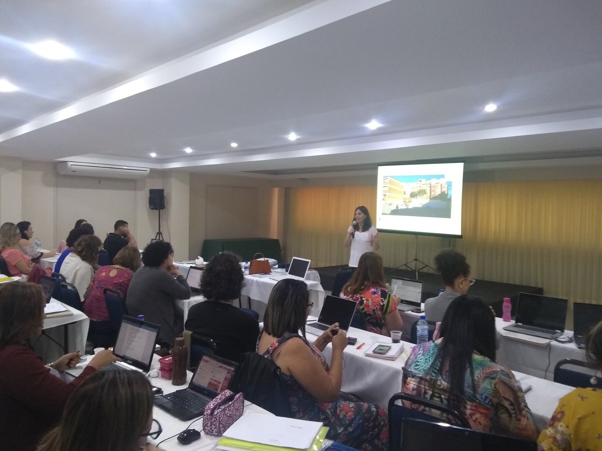 karmeyeste's tweet photo. Un lujo compartir la formación en @SaLeaCom en #Recife con la directora de la escuela @joaquimruyra . Explicando una transformación increíble de una escuela gracias a las Actuaciones Educativas de Éxito. II Módulo de Aperfeiçoamento em Comunidade de Aprendizagem #pasiónxeducación https://t.co/1UJjM4j8wJ