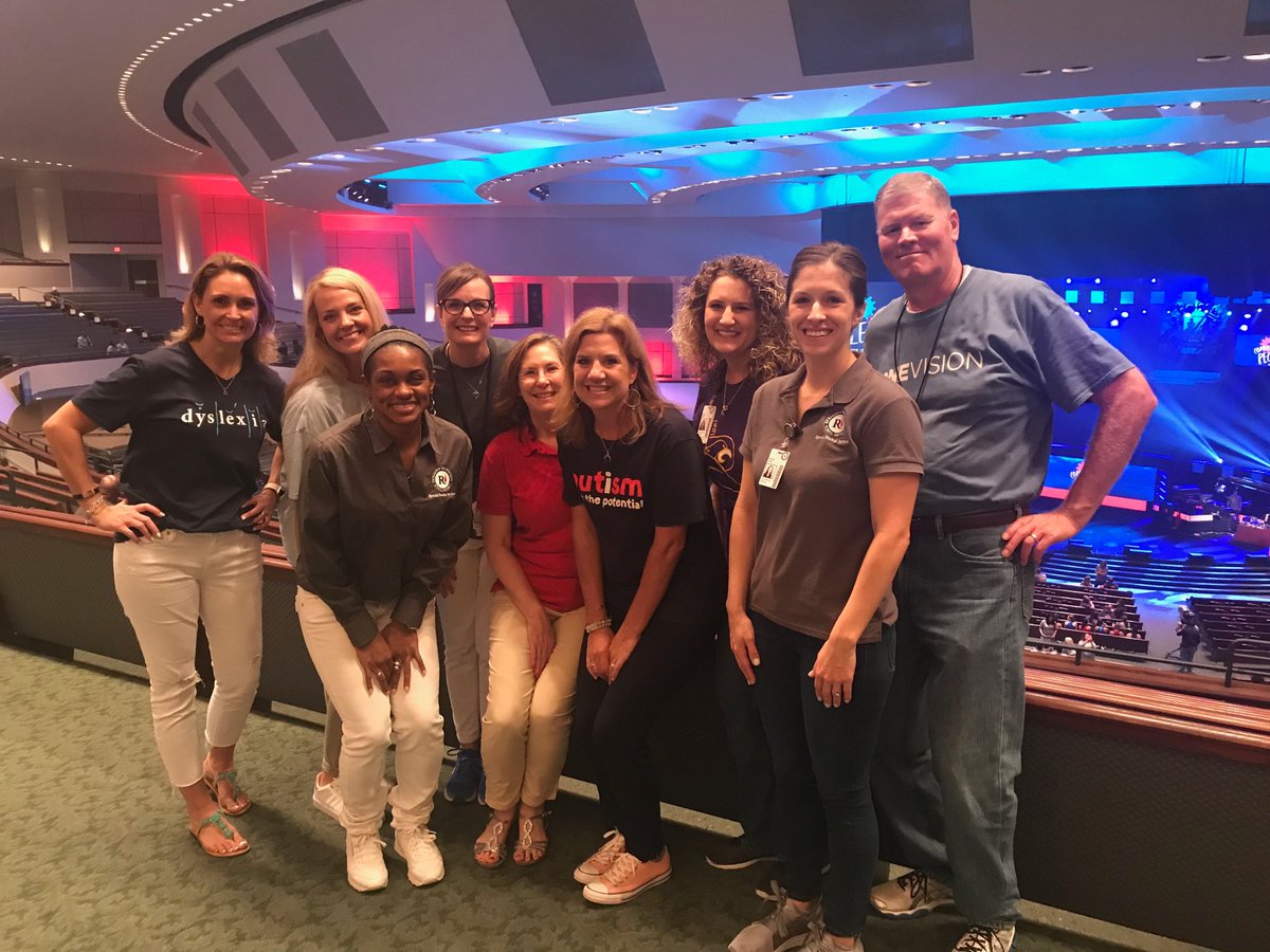 kathyhodge0930's tweet photo. Excited for our @SSSRISD teams to arrive at Convocation 2018! #risdconnects #section505&508 https://t.co/nxF8bxngQh