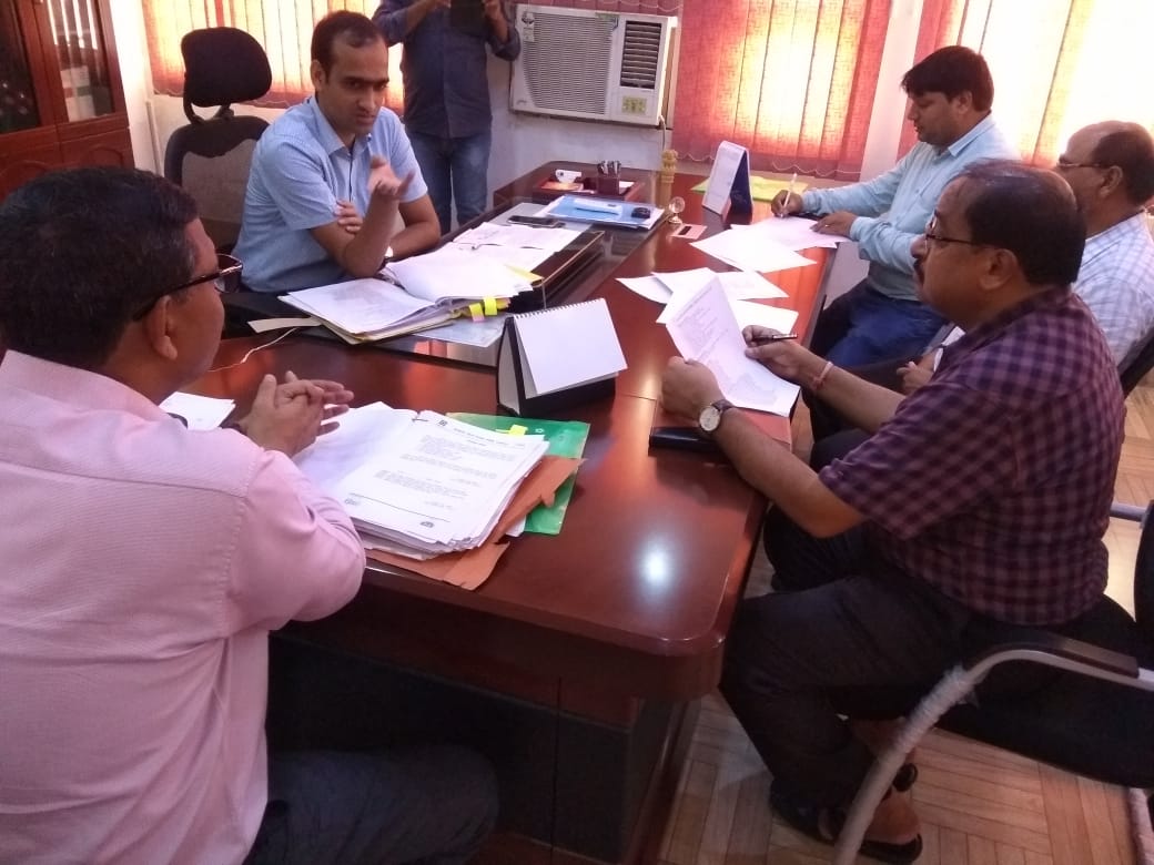 Meeting held under Clinical Establishment Act by DC Jamtara and directed to enquire the provisional certificates issued so far