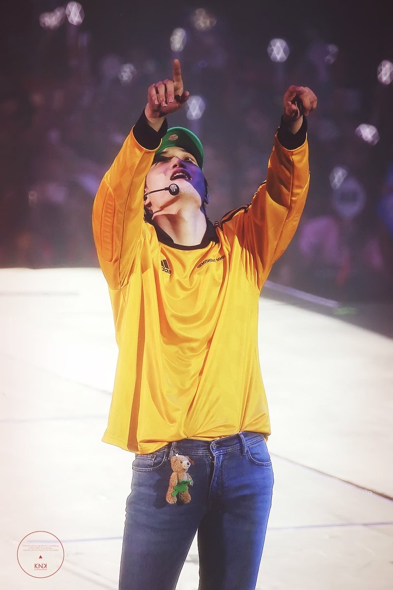 kai_n_kimjongin's tweet photo. "所有的火花都不是一瞬間，一閃過後在心裡願意讓它繼續明亮一輩子"
https://t.co/f4V9SIx3PP

#엑소카이 #카이 #종인 https://t.co/FamiZeIEXy