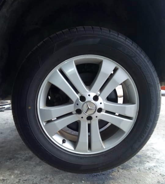 worksquarelagos's tweet photo. Come into our garage and our team of professionals are at your service to give your tyres the best care. https://t.co/TCL2EuPBhl