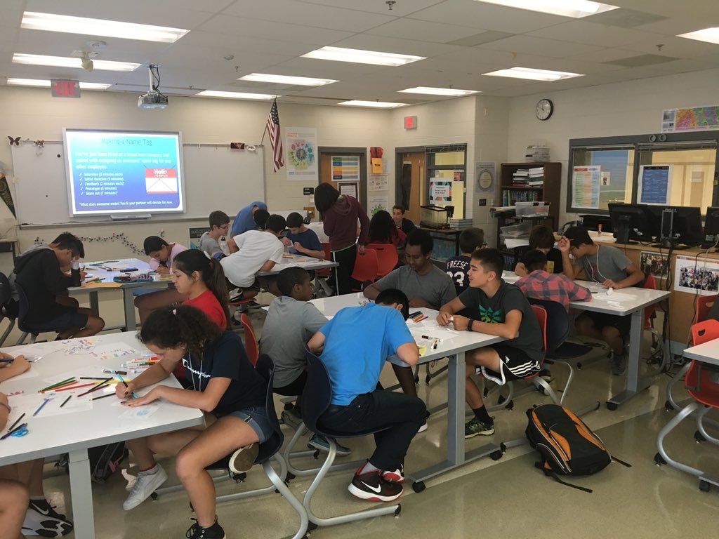 EdisonSTEMprg's tweet photo. Incoming Global STEM students are here this week getting to know their teachers and cohort members and preparing for an exciting year in the program! #edisonglobalstem @EdisonHSEagles https://t.co/29fdYZrP7a