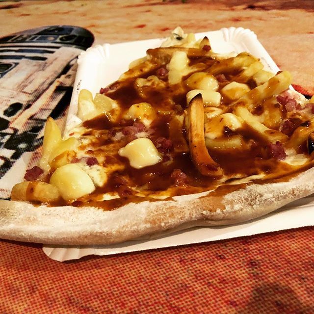 ron_telesky's tweet photo. Dedicated To All Canadians
Poutine Pizza
Sour Cream,Mozzarella,French Fries, Cheesecurds, Telesky Style Gravy,Bacon 
#eatinberlin #rontelesky #poutine #canada #berlin #berlinfood #berlinpizza #berlinfoodie #berlinfoodguide #pizza #quebec #foodporn #canad… https://t.co/377ZhLZcMW https://t.co/FzfRUhAiSf