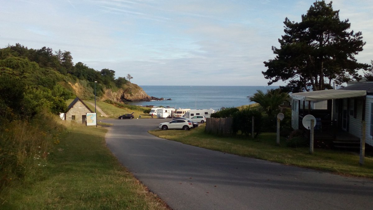 larche_audrey's tweet photo. Retour d'un petit week-end entre nana en dehors du quotidien sur les côtes Bretonnes...
#Saintcast 
#Eauà15degrés
#CoupsdesoleilBretons https://t.co/g7lJWzDwYF