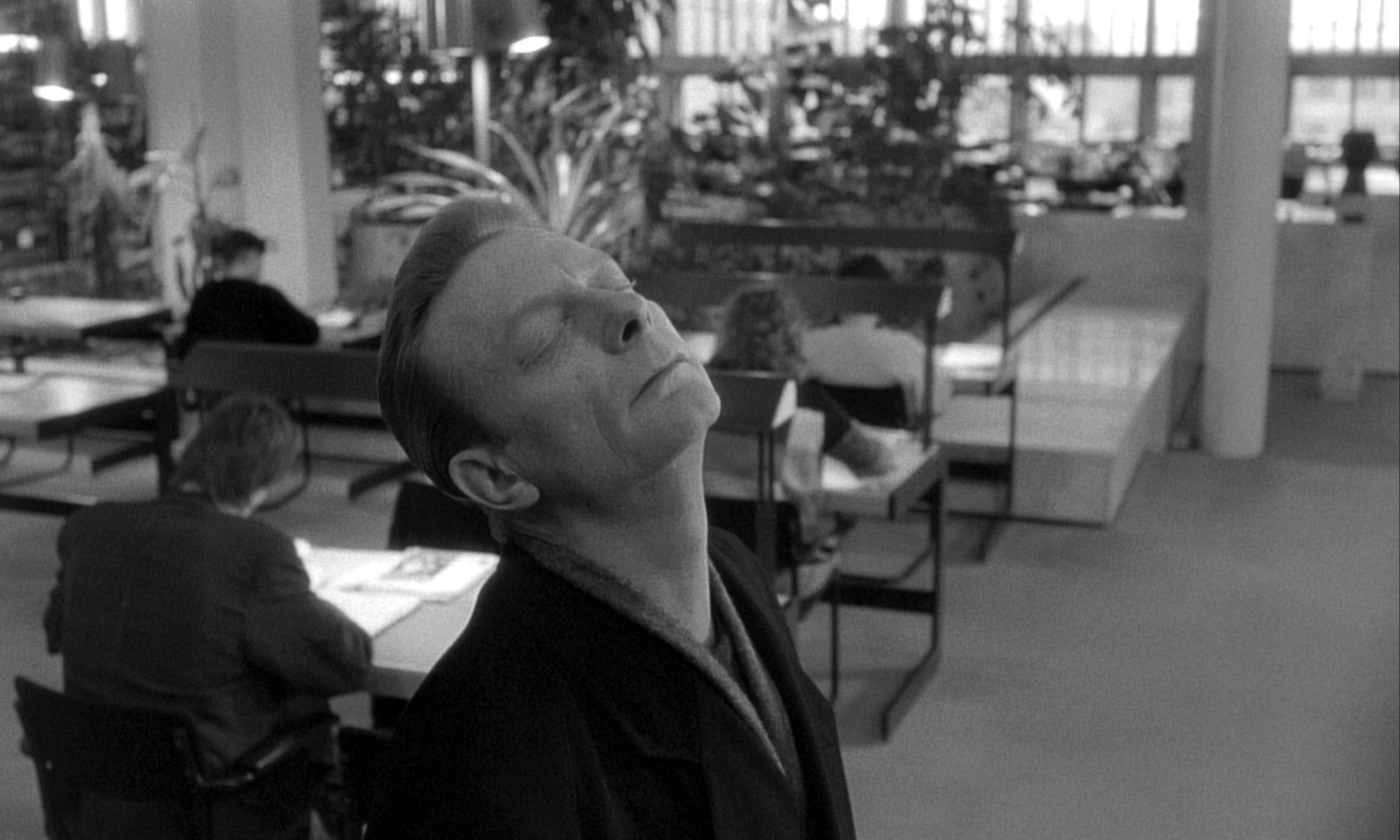 Happy Birthday, Wim Wenders.

Wings of Desire (1987) 