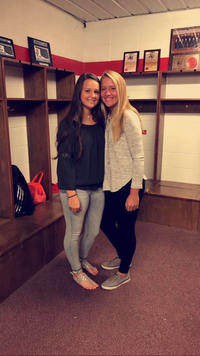 Happy 18th birthday ken! Hope you have the best day, love you💛