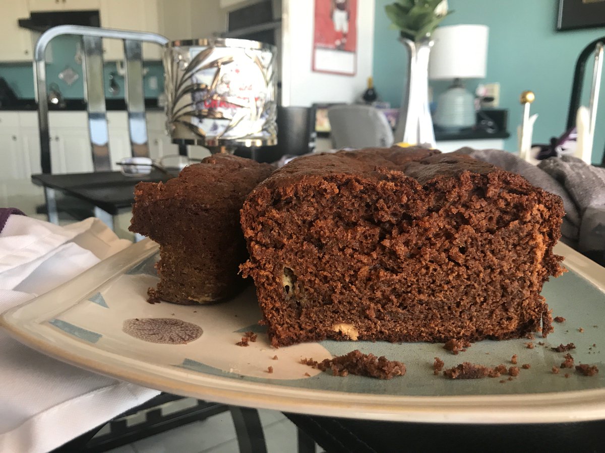 ChefZipora's tweet photo. Feeling the need for a sweet treat? Chef Zipora's Nutella Peanut Butter Banana Cake. You can make it. Find the recipe at https://t.co/HS1q1bo35s. #sweettreats #chefzipora #celebrities #celebritychef #feedeveryone https://t.co/v4w6r7EsZ7