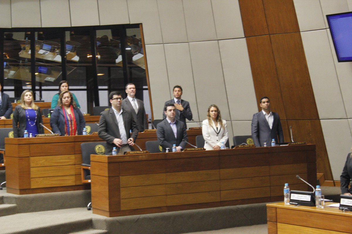 DiputadosPy's tweet photo. Sesión Extraordinaria de la Cámara de Diputados! https://t.co/KQHXDtRWwS