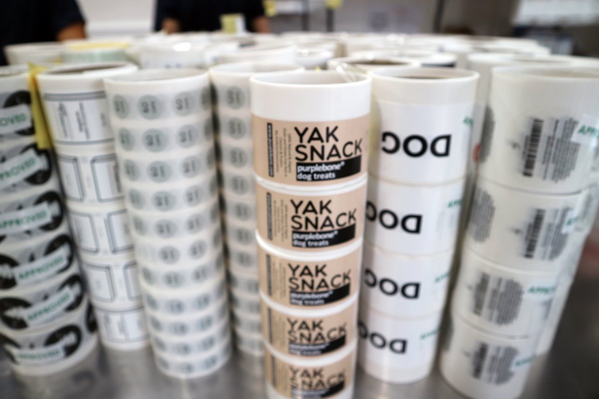 DSPcouk's tweet photo. Freshly printed labels from our workshop, ready to be packed and delivered! #DiscountStickerPrinting #LabelPrinting #StickerPrinting https://t.co/kslEeCNLxC