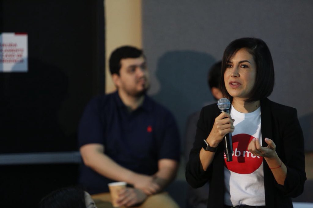 yolamtzm's tweet image. A la radio le tomó 38 años alcanzar una cobertura de 50 millones de usuarios, a la televisión 13 años, al Internet 3 años, a Facebook 1 año y a @gobmx tan solo 8 meses. Contamos con más de 5,500 servicios digitales disponibles para la ciudadanía. #BlockchainMX #MéxicoDigital #EDN