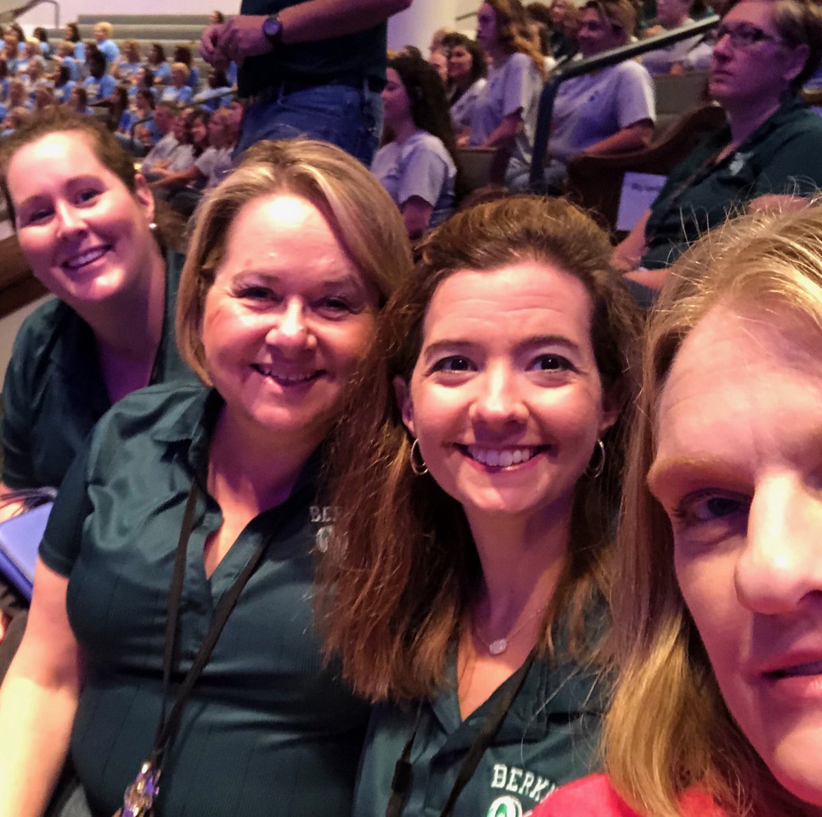 kmlewis624's tweet photo. Health Science 🏥💊💉in the house. #RISDConvocation2018 #RISDconnects https://t.co/Fmnqr2fg98