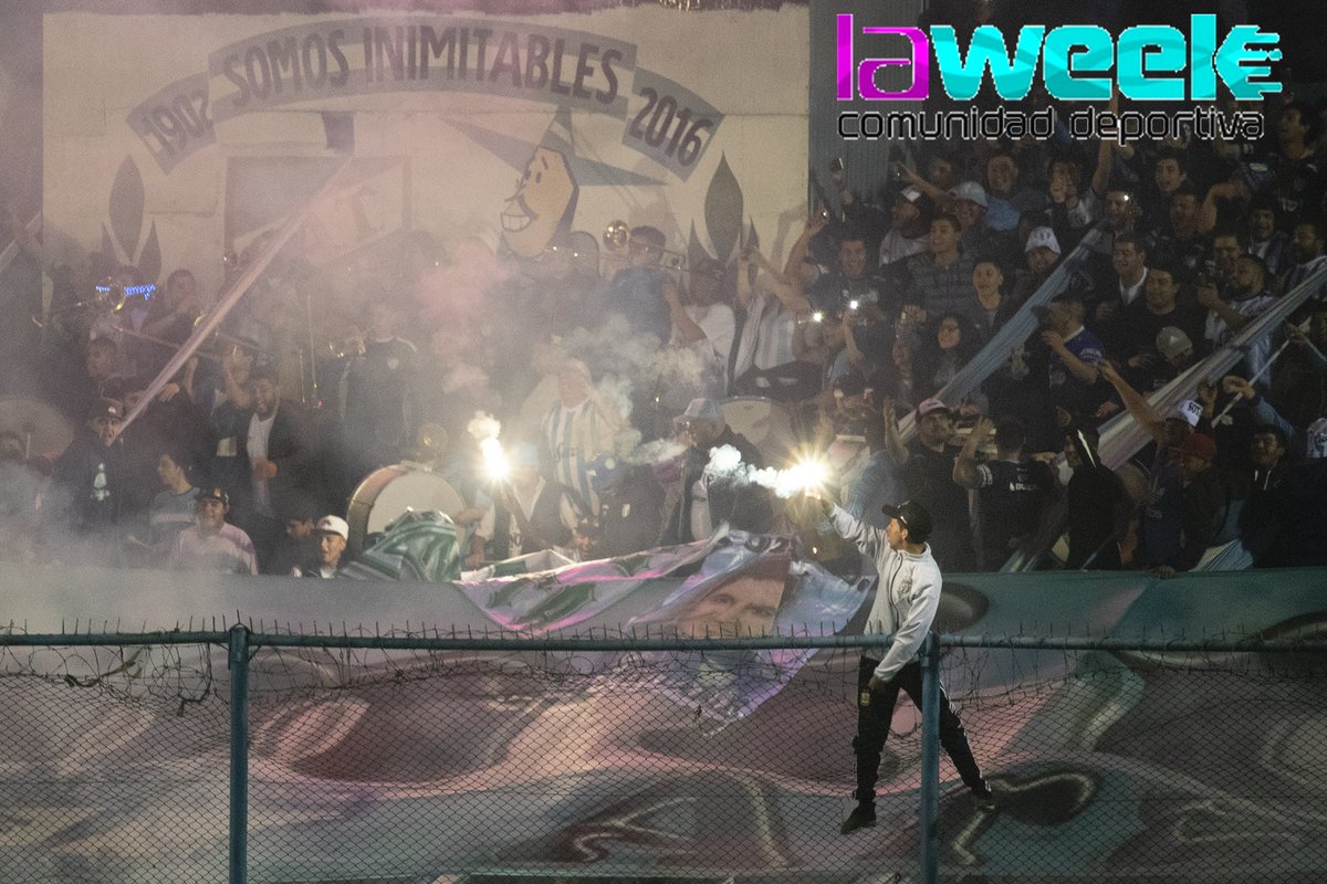 LaWeekOficial's tweet photo. [#FÚTBOL] #SuperligaxLaWeek Todas las imágenes de #AtléticoTucumán vs #Racing y el relato del partido, acá 👉  https://t.co/diVppE2jsQ

📷 Nhalá Pulú https://t.co/7LbdrAYsSN