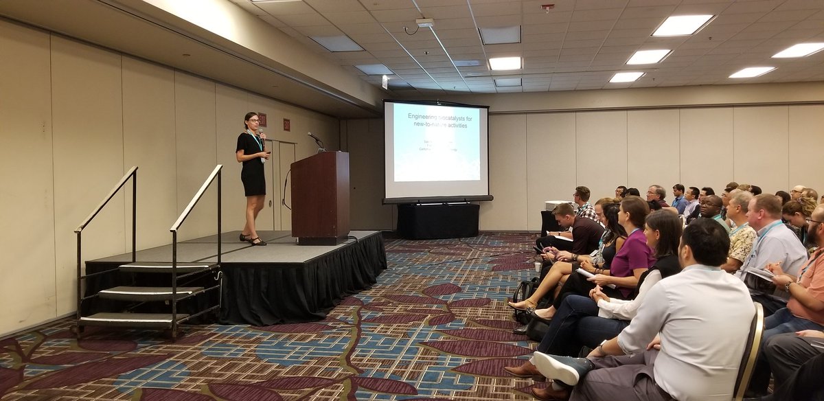TinaBoville's tweet photo. Packed house for @Sabine_BC talk on new-to-nature chemistry! #SIMBam2018 #arnoldlab https://t.co/KfDPEaDtyu