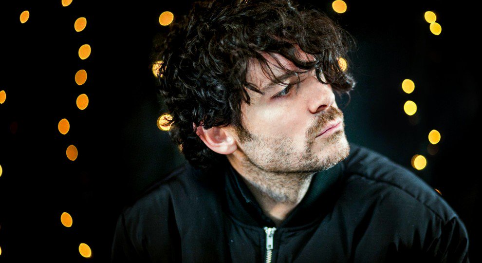 FrontRowBoston's tweet photo. With the release of Golden Walker, and a new partnership with the Red Sox, @willdailey is committed to connecting audiences to music.

Read more at WGBH․org/Music! https://t.co/zv44xJHVGa https://t.co/TldnHwTGRE