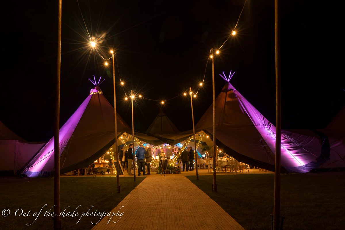 Marquees_Events's tweet photo. ๐Tipi tip Tuesday ๐ Outside lighting create an added wow in the evening and the perfect backdrop to your evening photos..
#allaboutme #lovetipis #tipituesday https://t.co/EY23MySMgN