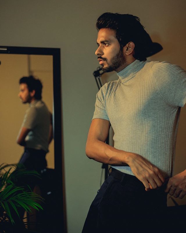 ridgefernandes9's tweet photo. The only opinion that should matter to you is that of your Reflections 📷💡 Muse @thefebruaryboy
Styling @rashiiij ..
..
..
..
#agameoftones #mensfashion #majestic_people #moodygrams #thefebruaryboy #conceptual #portraitstyles_gf #WHPHidden #ridgefernandes #midnightportraits … https://t.co/WPmoTQjw7b