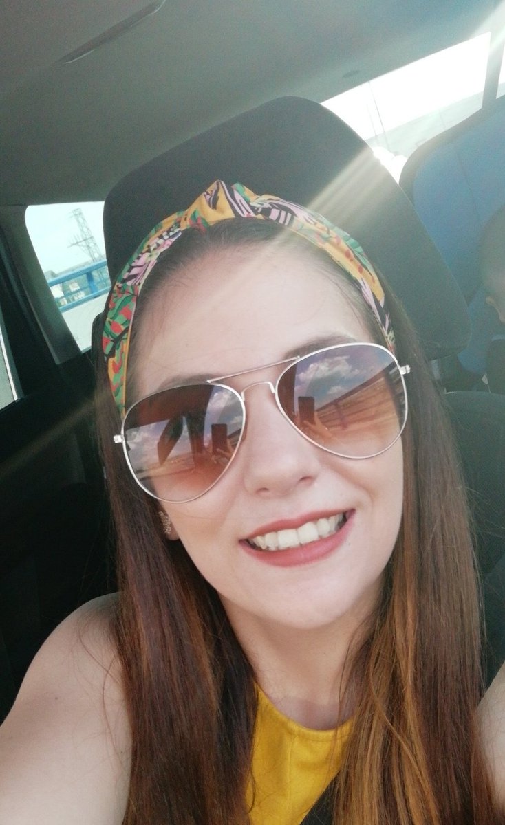 Leti_Fonti's tweet photo. Sonríe bonita, que le jodan al mundo ! https://t.co/fRhxj6SBBg