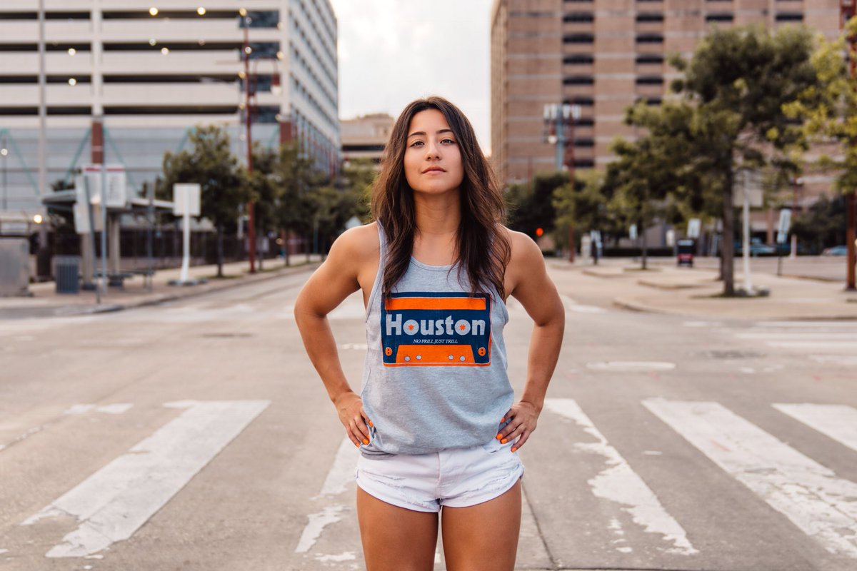 thirdward9's tweet photo. Tank top weather โข @astridmercedes
โข
#neversettle #earnedit #houstonastros #baseball #minutemaidpark #thisishouston #houston #houstonshirts #thirdward9 #djscrew #reptheH #rephtown #htown #htownproud #besomeone #cityofsyrup #djscrew #screwtape #shophouston #keepithouston https://t.co/5qRc8xDtNk