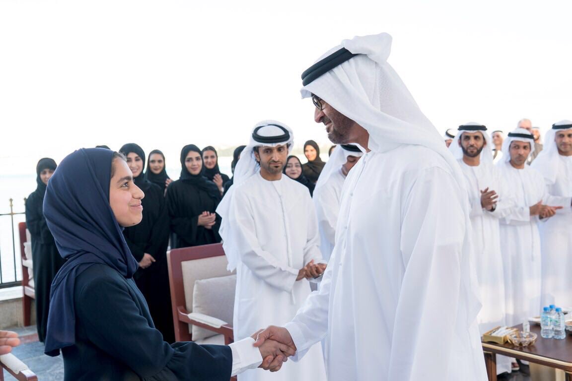 هذا ما زرعته يداك سيدي القائد،، وها هي جهودكم سيدي تؤتي ثمارها كل حين. 
الإماراتية 🇦🇪 فاطمة الكعبي.. أفضل ممثل دولة على مستوى العالم بين 1000 منافس من 100 دولة في مجلس الأمم المتحدة للشباب.