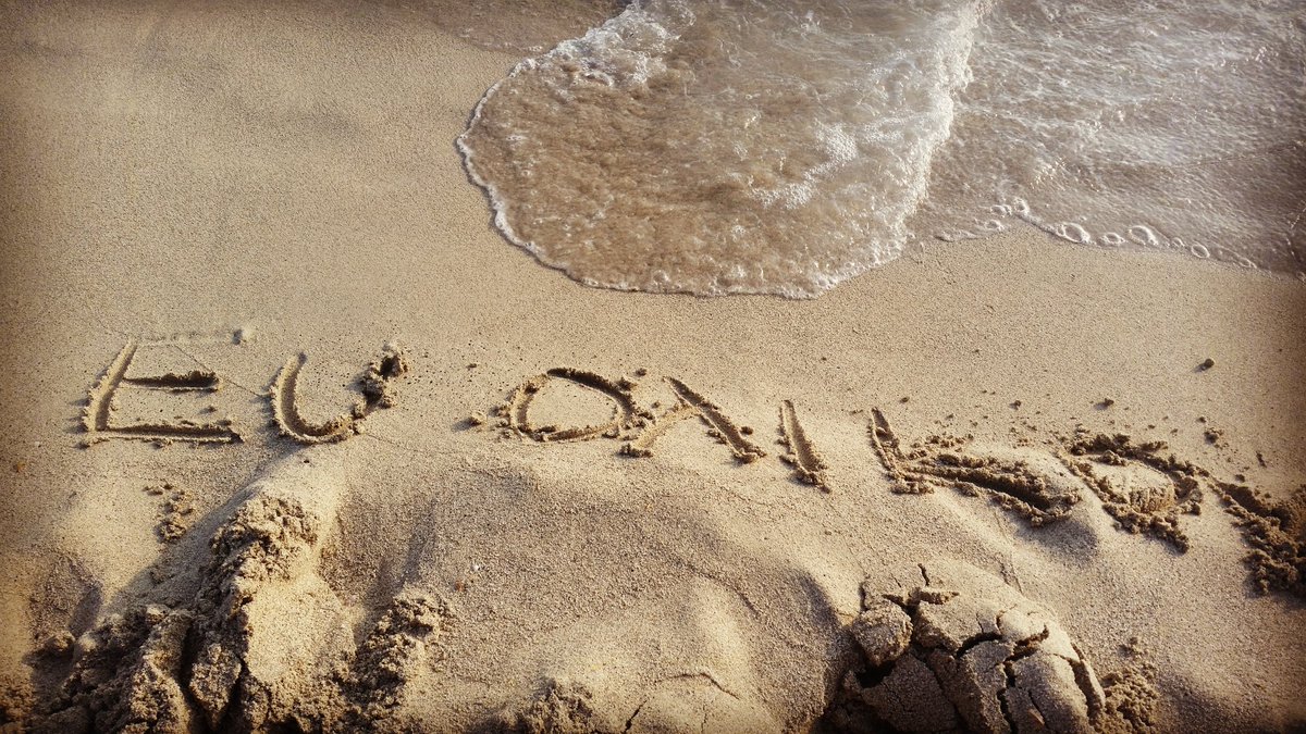 logotherapia's tweet photo. Ας εχουμε εναν ευλογημενο Δεκαπενταυγουστο ολοι μας απο τις απλες χαρες που μας προσφερει η ζωη!! https://t.co/gaEWO0z7s1