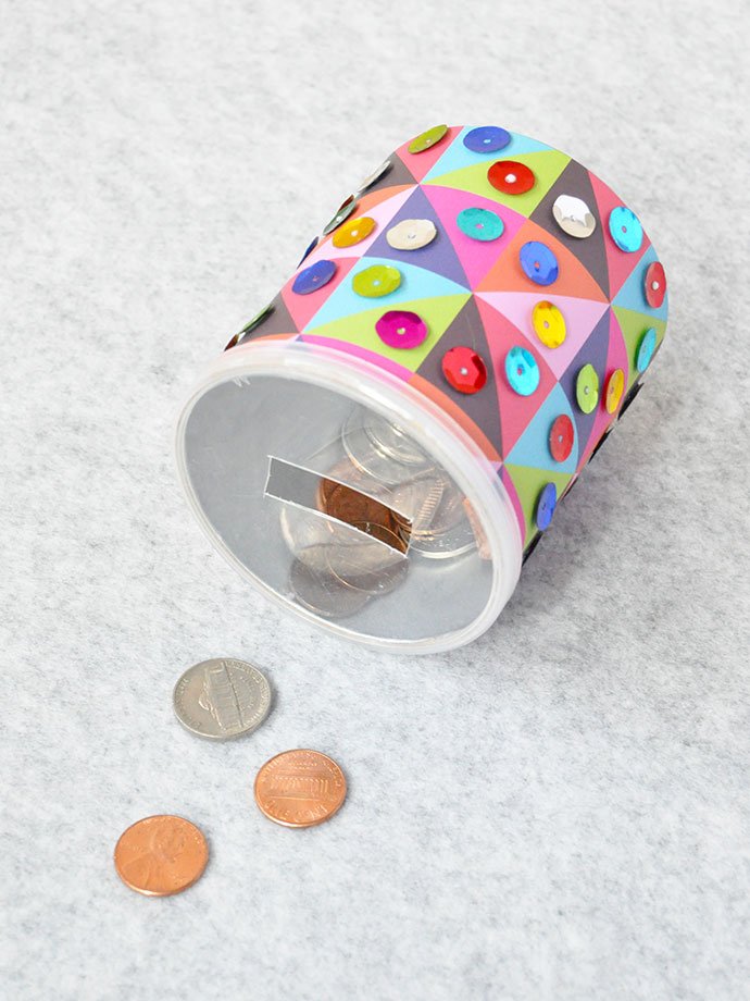 followcharlotte's tweet photo. Make these DIY sequin piggy banks and teach your kids all about saving! See the full DIY with @KidMadeModern on the site today! https://t.co/zVKJlPXybK #ad #kidmademodern https://t.co/hgKz7mcyoo