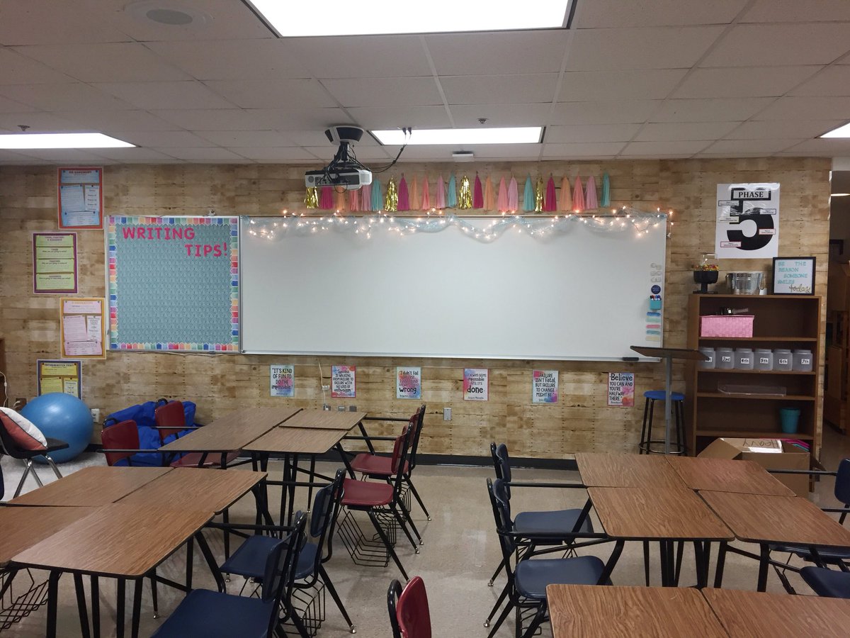 sheridandotsc's tweet image. They say, “home is where the heart is”...well, my home is at Cross Timbers Middle School!! Officially done with my first classroom!! Ready to meet my 8th ELA kiddos!!❤️📝 #GCISD #flexibleseating #studentautonomy #ELA