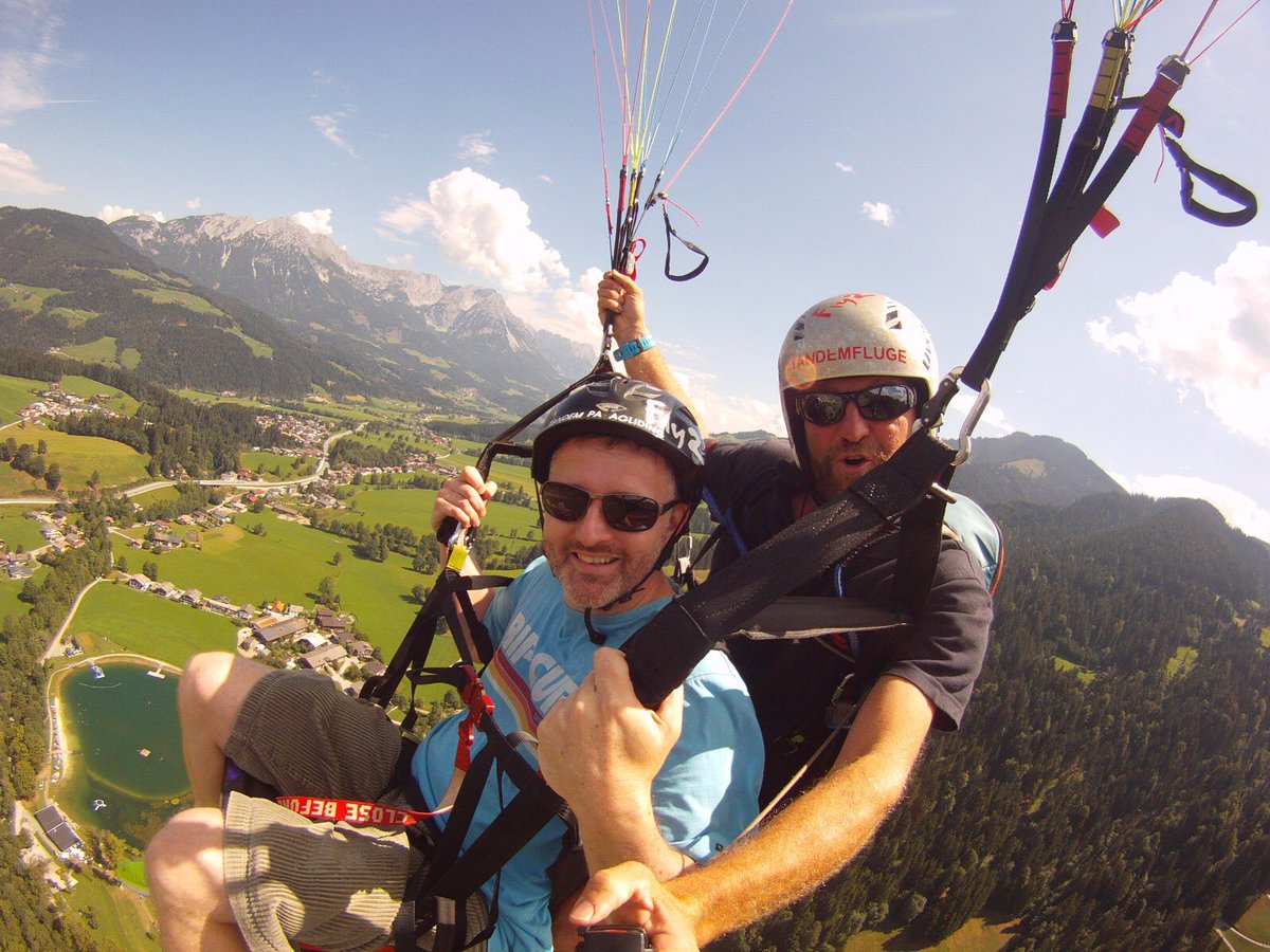 BKillner's tweet photo. From the top of the #HoheSalve to #SΓΆll village! #Awesome #Flying #FallingInStyle https://t.co/Bsj1TirB6c