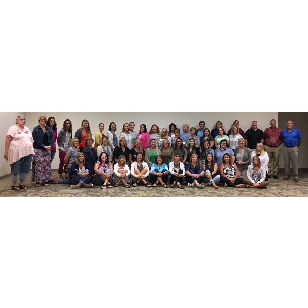 MsChatterton's tweet photo. Gained a lot of knowledge at the “Striving Readers Literacy Training” and had a blast with my fellow Highland crew! #KyleneBeers&amp;RobertEProbst #ProfessionalLearningEvent https://t.co/CZd5Aa99S3