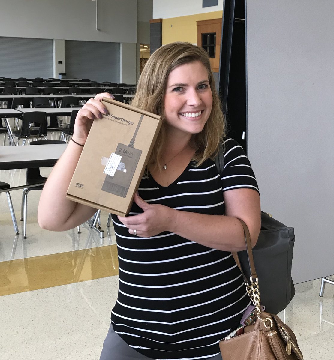 EdTechSmith's tweet photo. Huge thanks to @ipevo for their support! Many smiling faces!!! Always great supporters of our educator events!!! #rledtech18 @rlschools #RLpride https://t.co/GENwhFYGMq