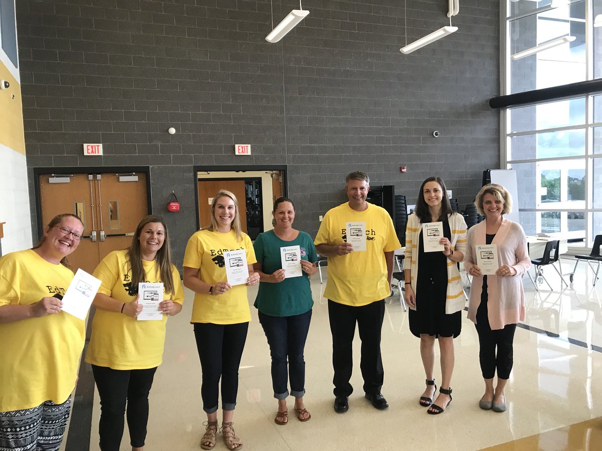 EdTechSmith's tweet photo. Excited 😃 educators from all three levels will be using more interactive text with their students this year. Thanks to @activelylearn for their support of the #rledtech18 summit @rlschools @ErinIrving625 @shutz3rd @mrs_taylorRL @JaneSmyser @trstrayer @mrs_mcgurk @CarolKelkis https://t.co/wknoC75ZG7
